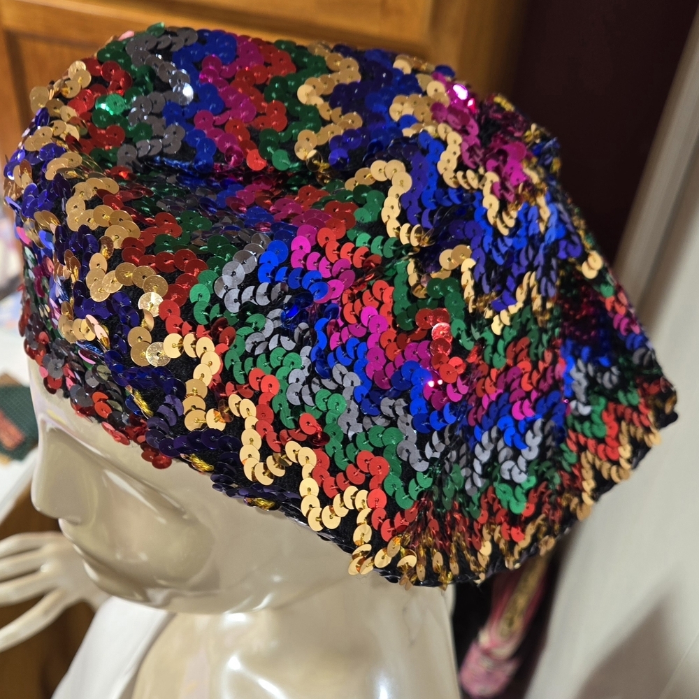 Vintage Multicolor Sequin Beret Hat Sparkly Disco Festival Statement Cap - Picture 4 of 10